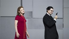 Rolando Villazón a Magdalena Koená v berlínské inscenaci opery Juliette