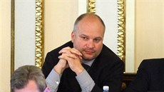 Poslanec ČSSD Štěpán Stupčuk na jednání Sněmovny, která jej vydala ke stíhání... Poslanec ČSSD Štěpán Stupčuk na jednání Sněmovny, která jej vydala ke stíhání...