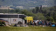 ecká policie zaala v úterý vyklízet tábor v Idomeni. (24. kvtna 2016)