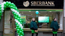 Sberbank otevřela svou první pobočku v Praze v roce 2013. Sberbank otevřela svou první pobočku v Praze v roce 2013.