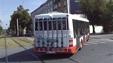 V  sobotu na praské lince 147 poprvé vyjel autobus vybavený nosiem na kola...