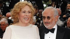 Faye Dunawayová a reisér Jerry Schatzberg  na festivalu v Cannes (2011)