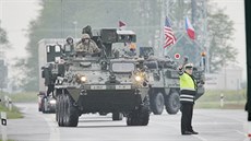 Americký konvoj na cestě z Rozvadova do Prahy. (27. května 2016) Americký konvoj na cestě z Rozvadova do Prahy. (27. května 2016)