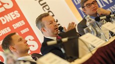Ministr životního prostředí Richard Brabec na ústeckém fóru Výzvy regionu... Ministr životního prostředí Richard Brabec na ústeckém fóru Výzvy regionu...