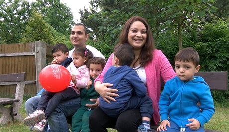 Rodina Kiových na snímku z roku 2016, kdy paterata oslavila tetí narozeniny.