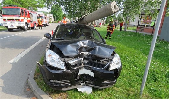 idi Opelu Vectra ml vskutku obrovské tstí, e se mu nic nestalo.