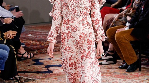 Kvtinov bro na pehldce Gucci, resort 2016