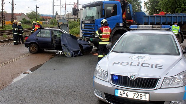 Nehoda na elezninm pejezdu v Chrstu u Plzn. (31. kvtna 2016)