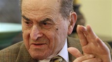 V roce 1994 dostal Henry Heimlich Lasker Award, jedno z nejprestinjích...