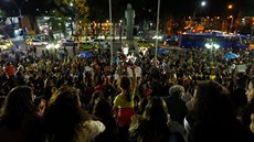 Do ulic brazilských mst vyly o víkendu tisíce lidí, kteí protestovali proti...