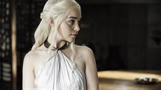 Britská hereka Emilia Clarke v roli Daenerys Targaryen