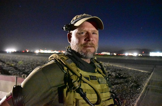 David Gilkey na letiti v Kandaháru (29. kvtna 2016).