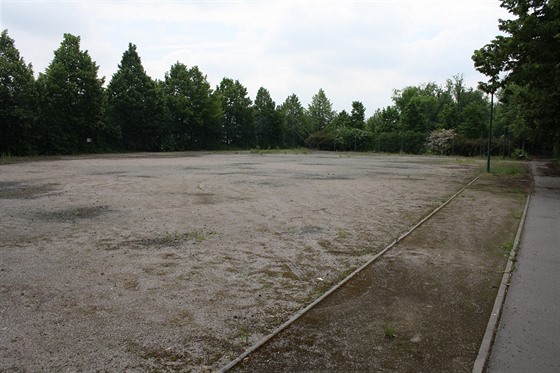 Dtský ostrov je ji nkolik let nepístupný. (6.6.2016)