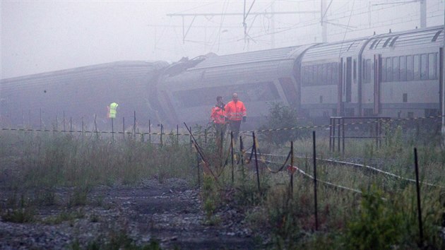 Srka dvou vlak v Belgii si vydala nejmn ti obti a destky zrannch (6.6.2016)