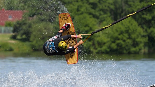 Wakeboardov park v esk Lp je navren tak, aby uspokojil jak profesionln jezdce, tak amatry.