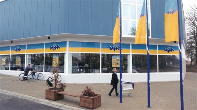 Prvn supermarket v esk republice (na archivnm snmku) otevel v ervnu 1991 v Jihlav.