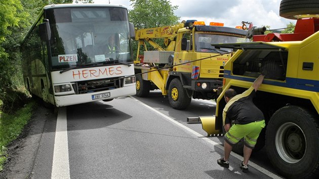 Havrie linkovho autobusu u Kokna na Klatovsku. (3. ervna 2016)