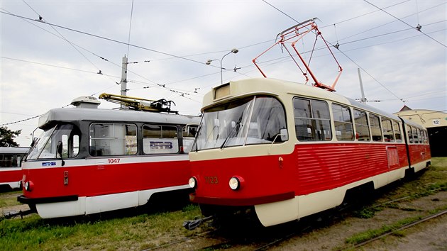 Staronov tramvaj K2