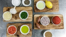 Ingredience na bylinkovou salsu