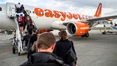 Rodina Mortimoreových se těšila na leteckou dovolenou na ostrově Tenerife.... Rodina Mortimoreových se těšila na leteckou dovolenou na ostrově Tenerife....