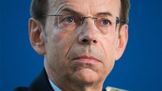 Náměstek policejního prezidenta Zdeněk Laube během tiskové konference, na které... Náměstek policejního prezidenta Zdeněk Laube během tiskové konference, na které...