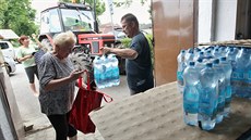 V pondělí odpoledne začal starosta Vyskytné nad Jihlavou Petr Böhm rozdávat... V pondělí odpoledne začal starosta Vyskytné nad Jihlavou Petr Böhm rozdávat...