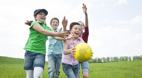 Sport je skvlá výpl volného asu, dti se pi nm i mnoho nauí samy o sob. 