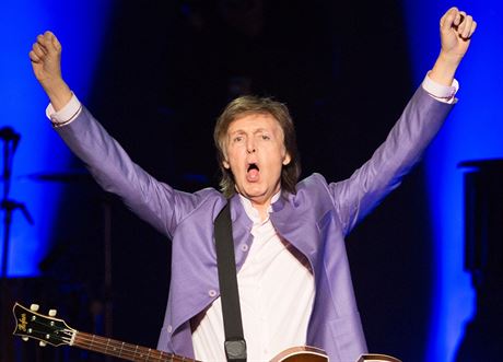 Paul McCartney na koncertu z turné One on One (16. ervna 2016, O2 arena, Praha)