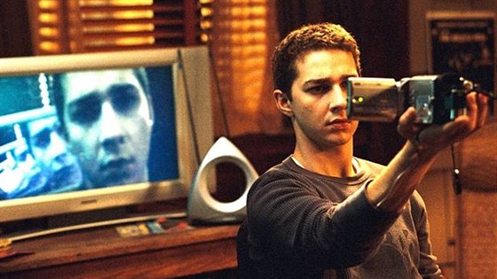 Shia LaBeouf ve filmu Disturbia (2007)