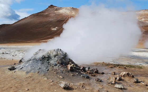 Geotermální oblast Námafjall nedaleko Komáího jezera (Mývatn)