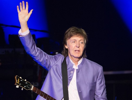 Paul McCartney na koncertu z turné One on One (16. ervna 2016, O2 arena, Praha)