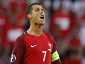 Cristiano Ronaldo bhem zpasu proti Rakousku.