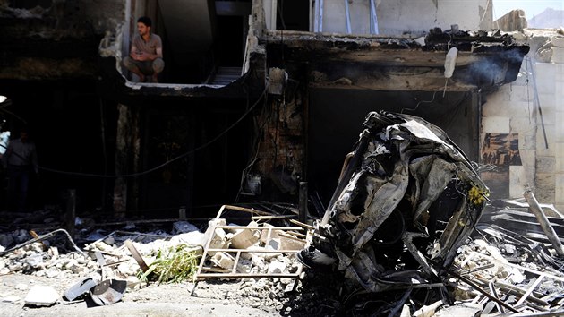 Terorist spchali na jinm pedmst Damaku dva atentty. (11. 6. 2016)