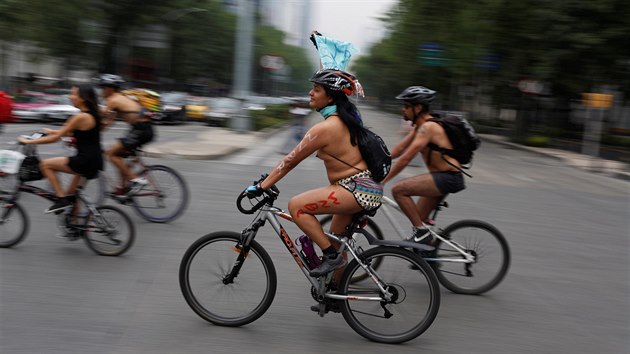 Mexian se astnili akce nazvan - Svtov projka na kole a naz. (11. 6. 2016)