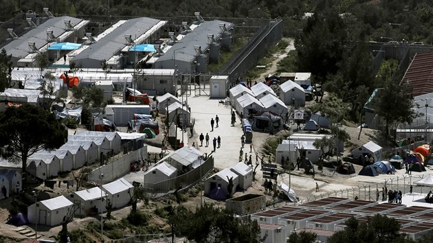 Uprchlick tbor Moria na eckm ostrov Lesbos (10. ervna 2016)