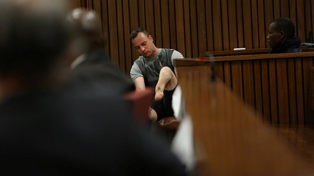 Oscar Pistorius u soudu (15. ervna 2016)