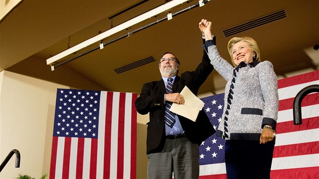 Hillary Clintonov vyhrla zvren kolo demokratickch primrek, kter se konaly ve Washingtonu (14. ervna 2016).