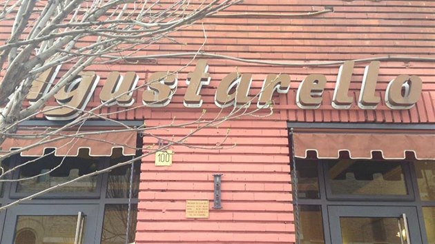 Agustarello je jednou z historickch mskch restaurac. A jednou z velmi mla, kde dostanete nkdej jdlo chudch.