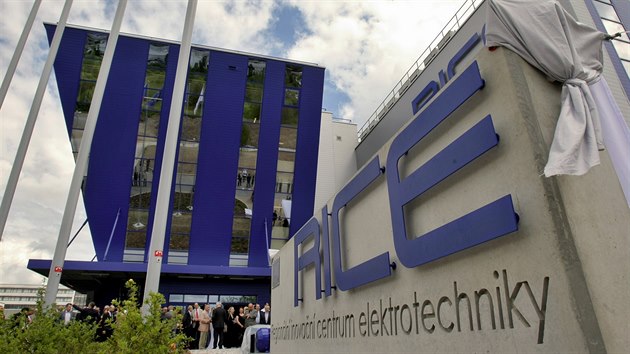 Zpadoesk univerzita otevela na Borskch polch v Plzni Regionln inovan centrum elektrotechniky