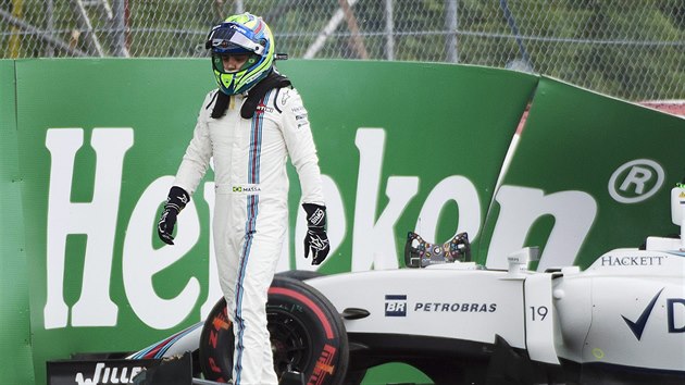 Felipe Massa poslal svj williams v Kanad do reklamnho poutae novho sponzora formule 1 - pivovaru Heineken.