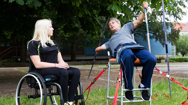 Jan elezn rad handicapovan atletce Katein Novkov.