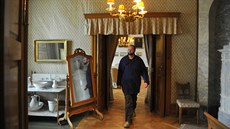Lukáš Gregor prochází nově zpřístupněnou trasou na státním zámku v Náměšti nad... Lukáš Gregor prochází nově zpřístupněnou trasou na státním zámku v Náměšti nad...