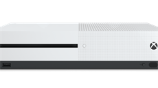 Odhalení modelu Xbox One S bhem konference ped akcí E3 2016.