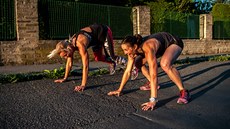 Markéta pi cviení s trenérkou Terezou Janekovou.