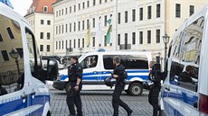 Přísně střežená konference Bildberg v hotelu Kempinski. Přísně střežená konference Bildberg v hotelu Kempinski.