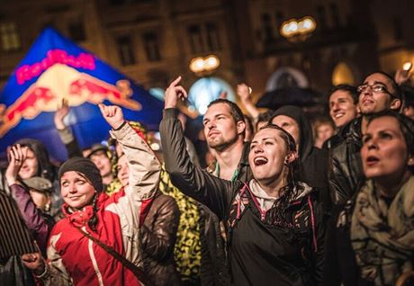 Red Bull Tour Bus 2016