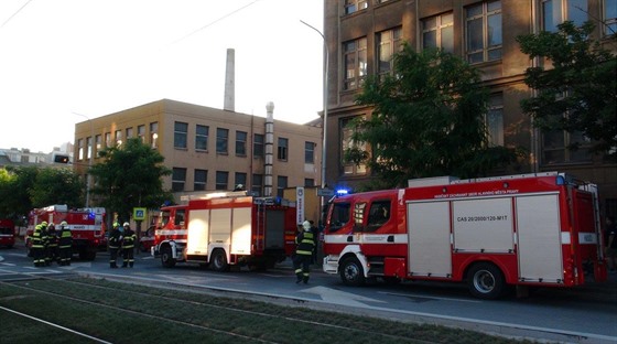 V praských Vrovicích hoí objekt KOH-I-NOORU (23.6.2016).