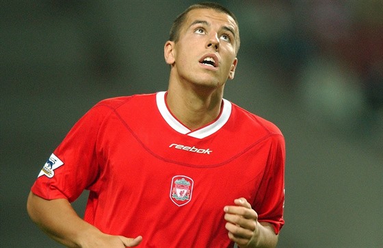 Milan Baro v dresu Liverpoolu, kdy mu bylo jedenadvacet, psal se rok 2003.