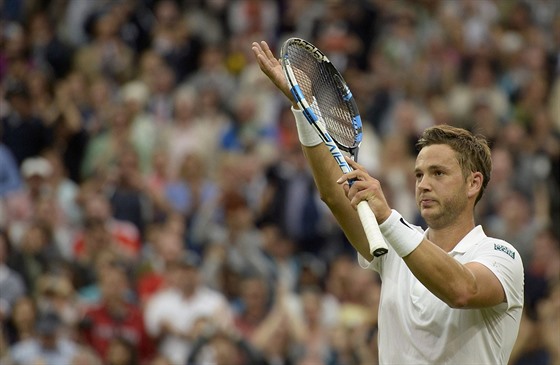 POTLESK PRO OUTSIDERA. Marcus Willis dkuje publiku, které výkon 772. hráe...