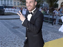 Leo Mare na MFF KV s roztrenými kalhotami (Karlovy Vary, 5. ervna 2015)